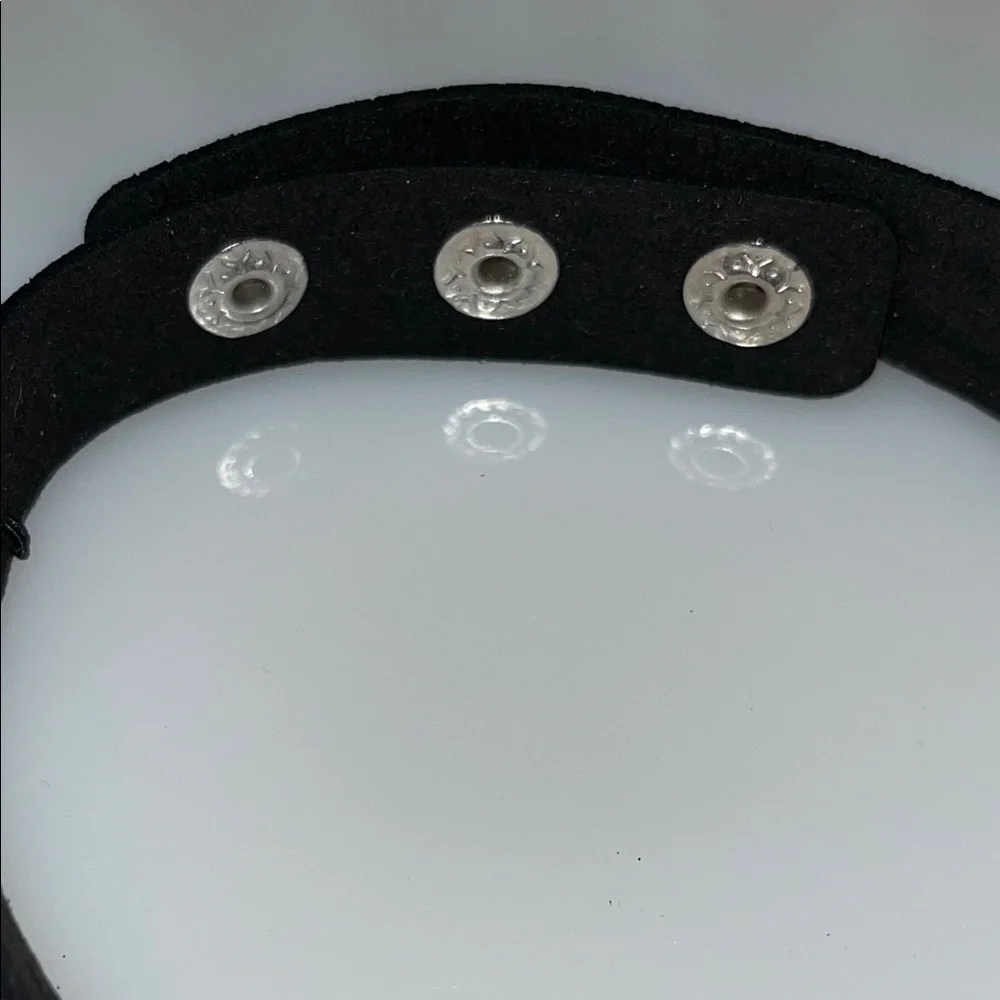 π€ Paparazzi Triple-Row Rhinestone Choker β NWT - Picture 6 of 7